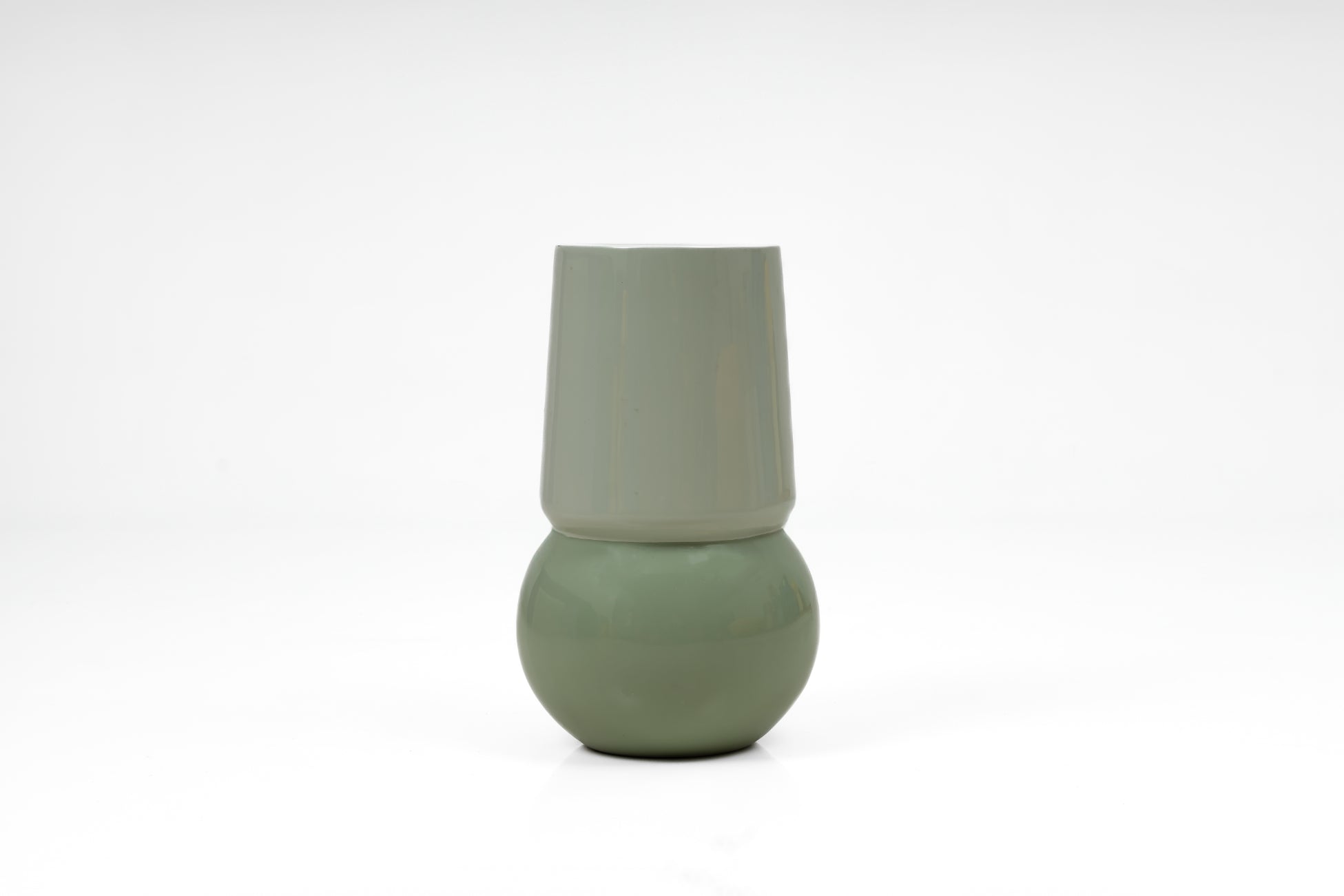 LUMA PLANTER